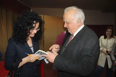 Promovimi i librit Ankthi i nënës — foto 201